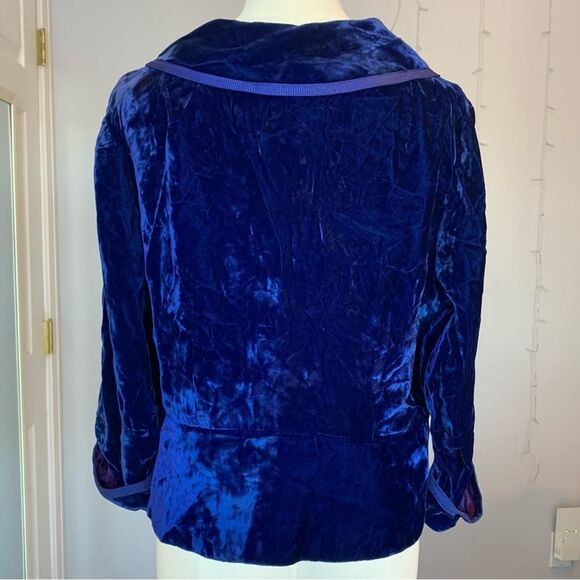 Vintage Gloria Swanson by Forever Young Blue Velvet Button Up Coat - Picture 3 of 13